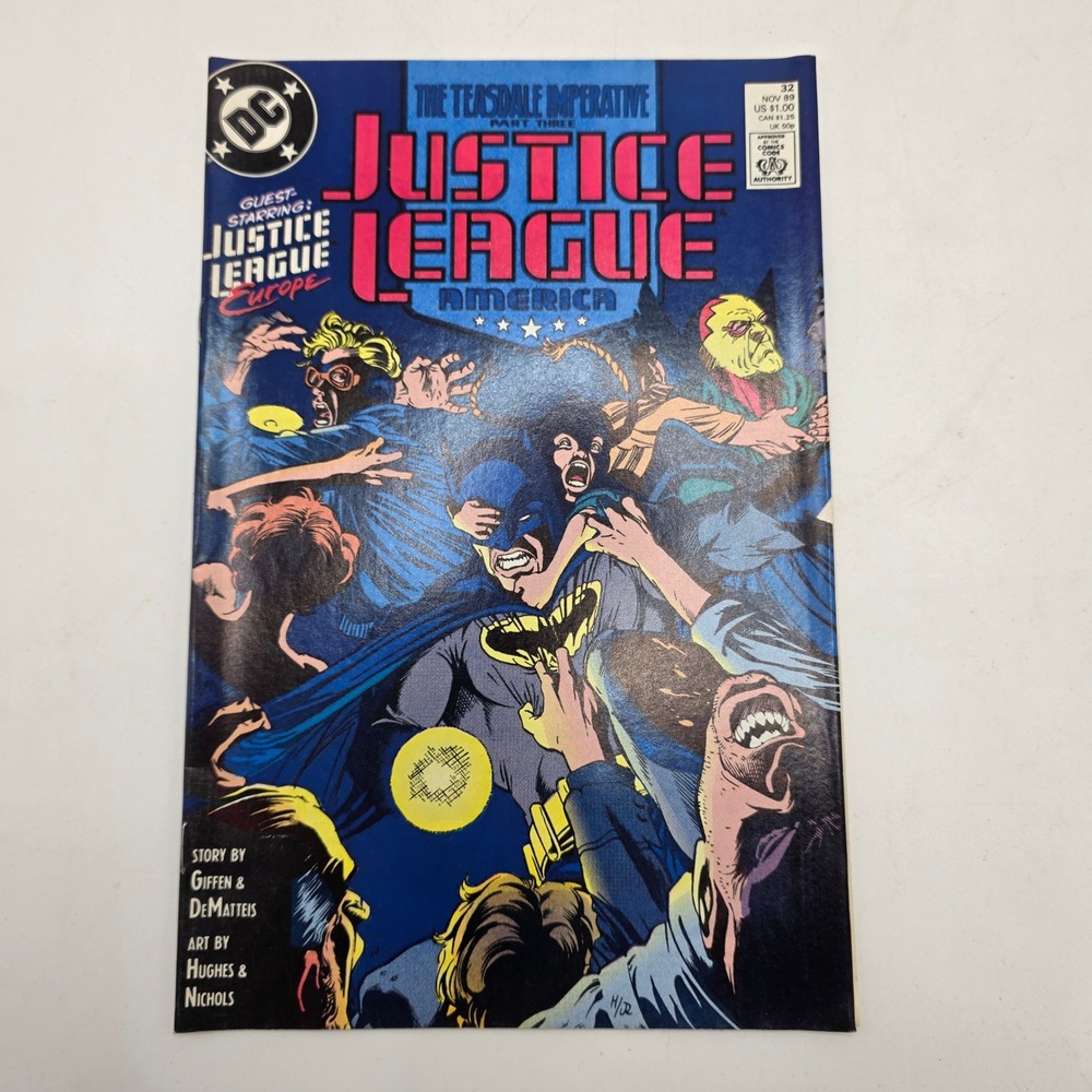 DC Comics Justice League America 32 Nov 1989 Batman Hughes Art Copper Age